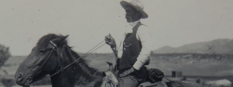 vaquero riding a horse